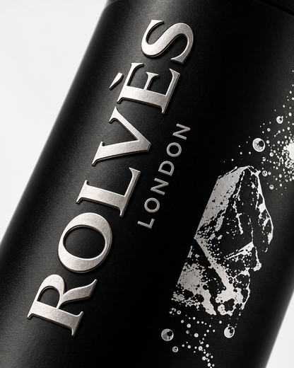 ROLVES Power Wax siyah ambalaj üzerindeki logo ve desenin yakın çekimi