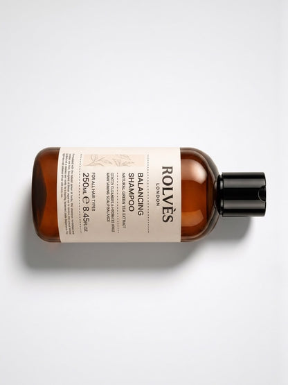 ROLVES Vegan Arındırıcı Şampuan – Yeşil Çay 250 ml