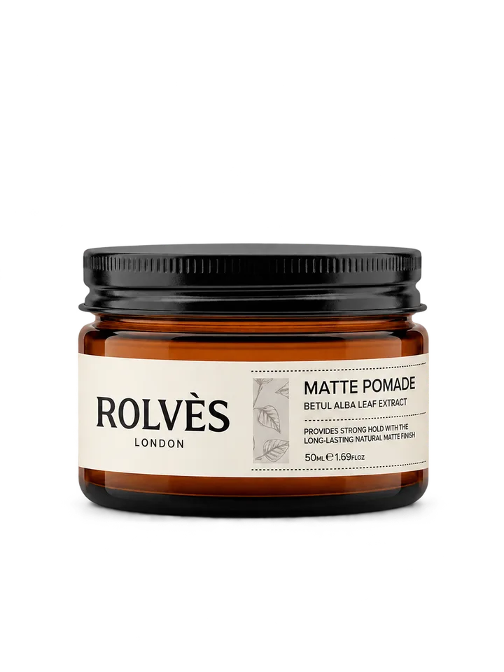 ROLVES Matte Pomade 50 ml amber kavanoz; ön etiketli, siyah vidalı kapak